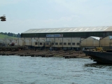 Im Hafen vor Liège die altehrwürdige Werft Meuse & Sambre